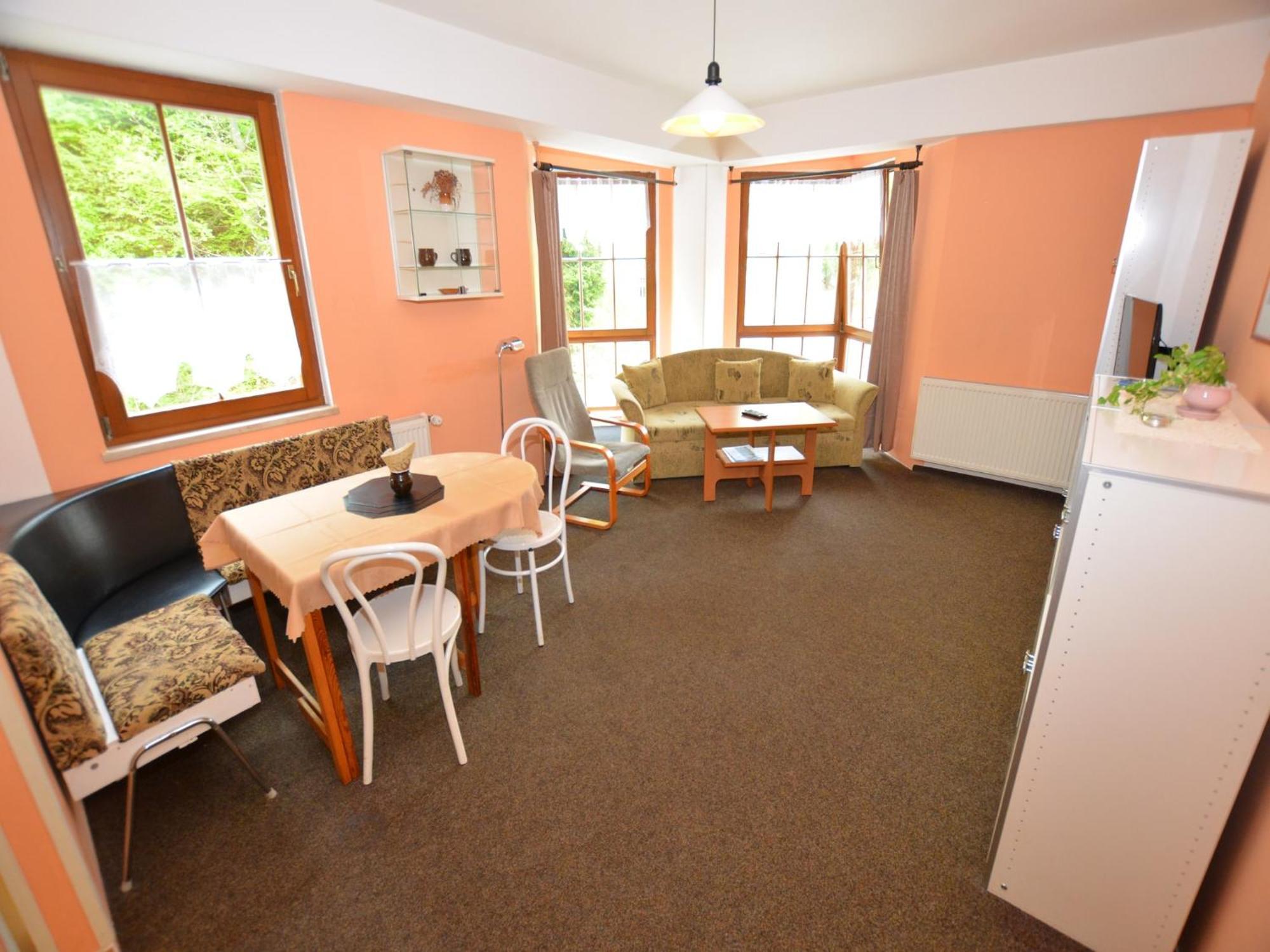 Snug Apartment In Jachymov Near Ski Area Eksteriør billede